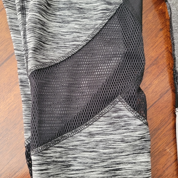 Leggings Bundle!🖤 Size small. - Picture 5 of 9
